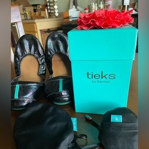 ARABIAN NIGHTS TIEKS - SIZE 11